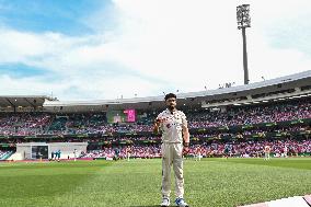 Australia V Pakistan - Men's 3rd Test: Day 3