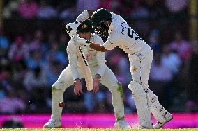 Australia V Pakistan - Men's 3rd Test: Day 3