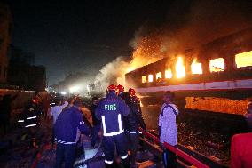 Four Dead And Many Injured After A Train Fire - Bangladesh