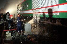 Four Dead And Many Injured After A Train Fire - Bangladesh