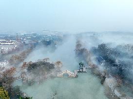 #CHINA-JIANGSU-YANGZHOU-LAKE-SCENERY (CN)