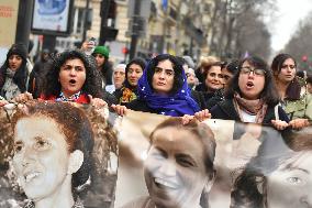 Demonstration in tribute to the Kurds murdered in Paris