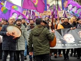 Demonstration in tribute to the Kurds murdered in Paris