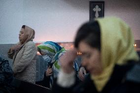 Iranian-Armenians Observed Christmas Mass Prayer Ceremony
