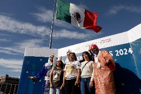 Three Kings Day Celebration In The Zocalo Mexico City