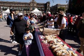 Three Kings Day Celebration In The Zocalo Mexico City