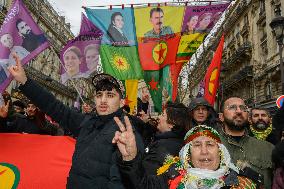 Demonstration In Tribute To The Kurds Murdered - Paris