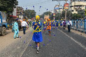 Sikh Community Celebrates Birthday Of Guru Gobind Singh In Kolkata.