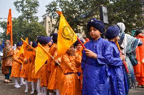 Sikh Community Celebrates Birthday Of Guru Gobind Singh In Kolkata.