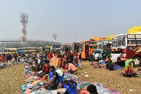 Makar Sankranti Transit Camp In Kolkata, India