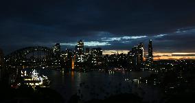 AUSTRALIA-SYDNEY-SYDNEY HARBOR BRIDGE-NIGHT VIEW