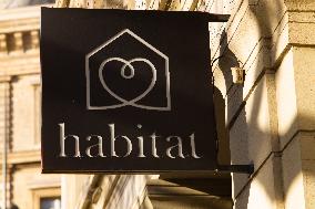 The Habitat Brand Placed In Judicial Liquidation - Paris