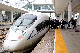 China Railway Implements New Train Operation Charts