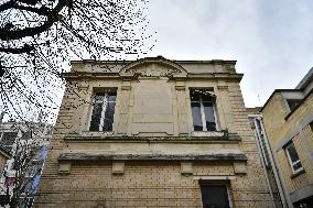 Demolition Of The Pavillon Des Sources Suspended - Paris