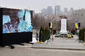 Memorial to 1st President of Ukraine opened at Baikove Cemetery