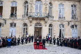 Handover Ceremony At Hotel De Matignon - Paris