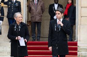 Handover Ceremony At Hotel De Matignon - Paris