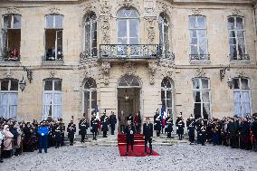 Handover Ceremony At Hotel De Matignon - Paris