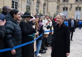 Handover Ceremony At Hotel De Matignon - Paris