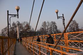 Daily Life In Kashmir