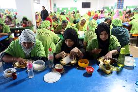 Worker Having Food In A Garments Factory - Dhaka