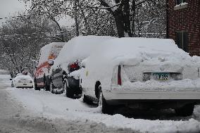 Snowstorm Affects Downtown Des Moines Iowa