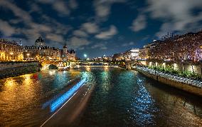 Paris By Night - Ready To Welcome the JO2024