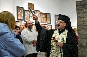 More Fragile than Glass exhibition of folk icons on glass opens in Lviv