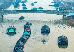 Beijing-Hangzhou Grand Canal Cargo Ships