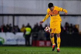 UD Barbastro v FC Barcelona - Copa Del Rey