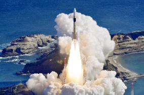Japan launches intelligence satellite