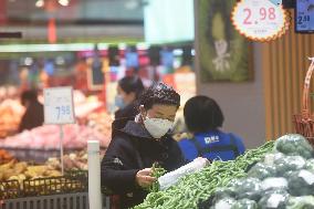 Citizens Shop at A Supermarket in Hangzhou