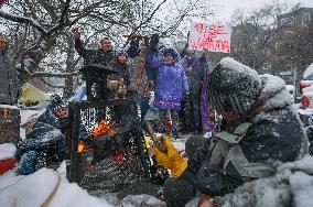 Edmonton's Homeless Residents Stand Firm In Downtown Eviction Standoff