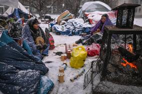 Edmonton's Homeless Residents Stand Firm In Downtown Eviction Standoff