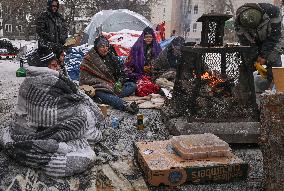 Edmonton's Homeless Residents Stand Firm In Downtown Eviction Standoff