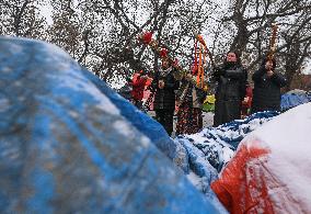 Edmonton's Homeless Residents Stand Firm In Downtown Eviction Standoff