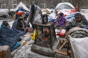 Edmonton's Homeless Residents Stand Firm In Downtown Eviction Standoff