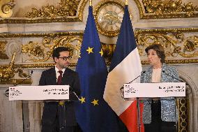 Handover Ceremony At Foreign Affairs Ministry - Paris