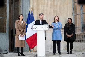 Handover Ceremony At Ministry Of Education - Paris