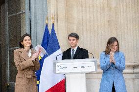 Handover Ceremony At Ministry Of Education - Paris