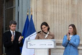 Handover Ceremony At Ministry Of Education - Paris