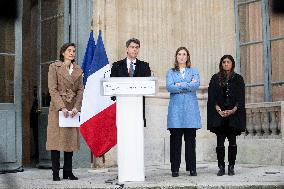 Handover Ceremony At Ministry Of Education - Paris