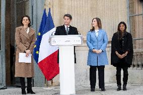 Handover Ceremony At Ministry Of Education - Paris