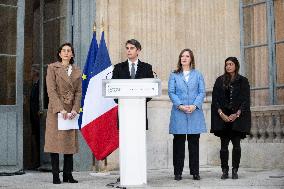 Handover Ceremony At Ministry Of Education - Paris