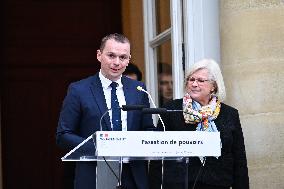 Handover Ceremony At Ministry Of Labor - Paris