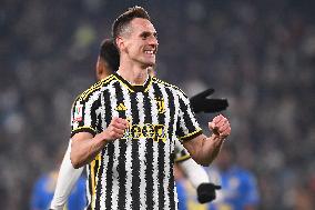 Juventus FC v Frosinone Calcio: Quarter Final - Coppa Italia