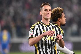 Juventus FC v Frosinone Calcio: Quarter Final - Coppa Italia