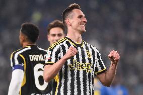 Juventus FC v Frosinone Calcio: Quarter Final - Coppa Italia