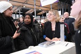 Sylvie Retailleau At The Salon Postbac - Paris