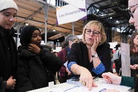 Sylvie Retailleau At The Salon Postbac - Paris